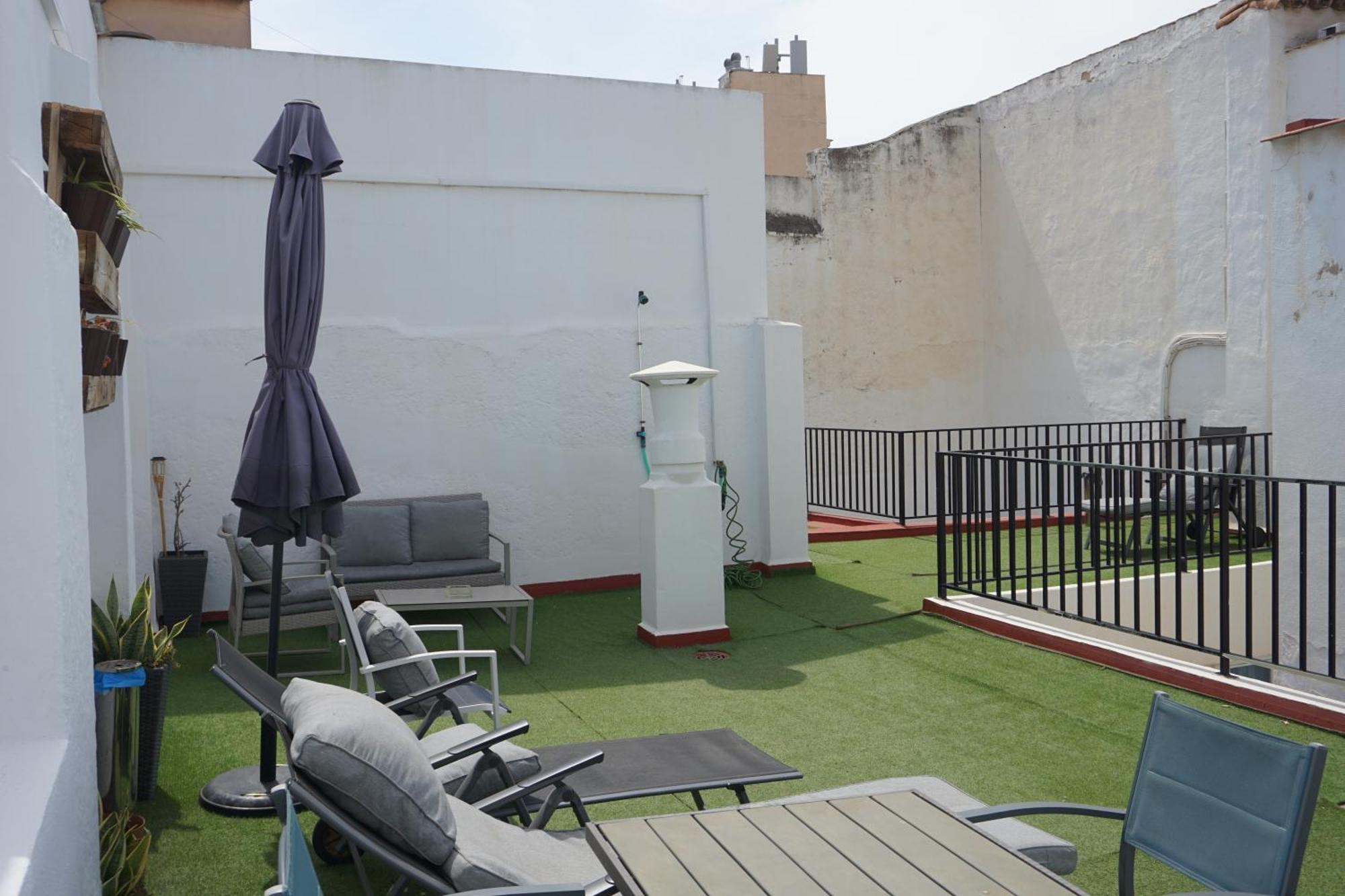 Apartamentos Mediterranea Centro Малага Экстерьер фото